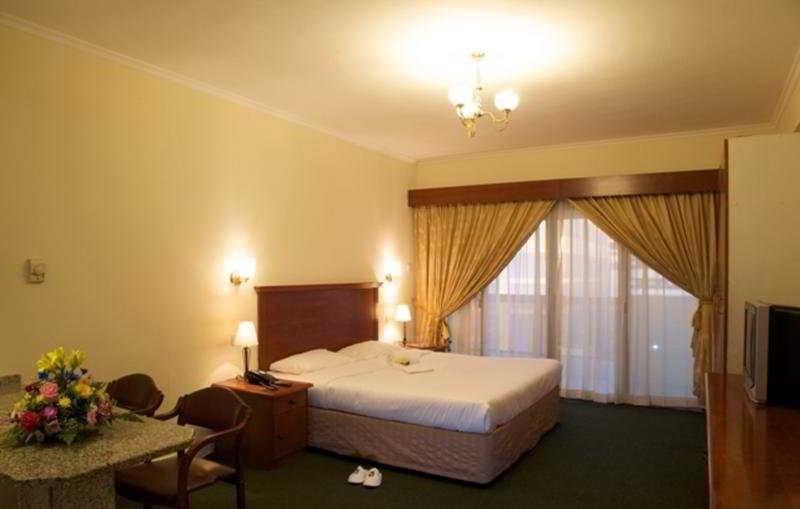 Al Mas Hotel Apartments Dubaj Zewnętrze zdjęcie
